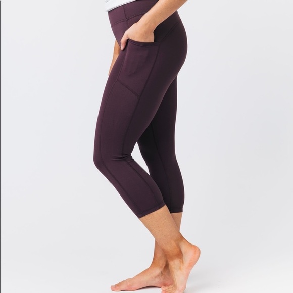 ZYIA Pants - ZYIA Active Plum Hi-Rise Workout Crop Size XL